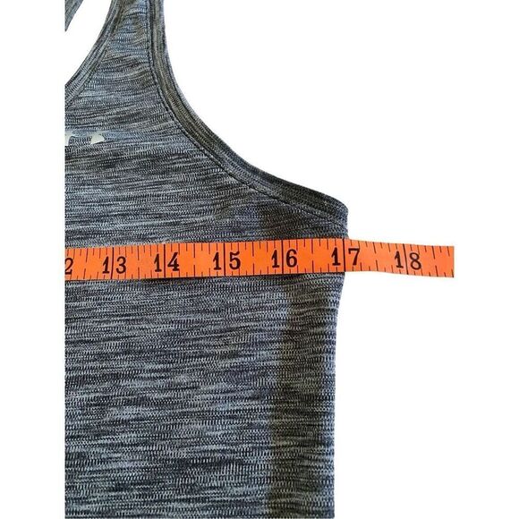 Under Armour Loose Heat Gear Racerback Tank Top Sporty Athletic Athleisure - Picture 11 of 14